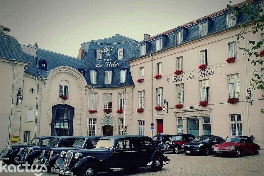 Hôtel des Prélats ***