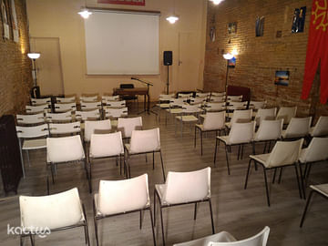 Salle Occitanie en conférence