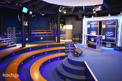 Amphithéâtre Forum Plateau TV Rivages et Hommes