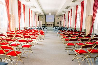 Salle Adélaïde de Cicé 180 places assises