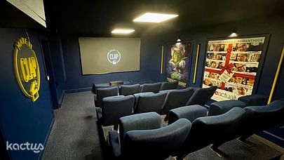 Salle de cinéma 12 places